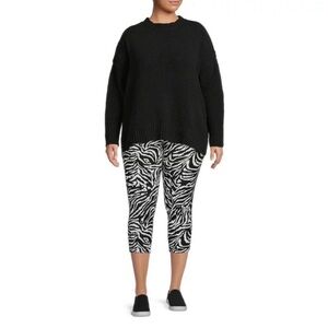New Terra & Sky Women’s Zebra Print Capri Leggings Size 14W or 0X NWT